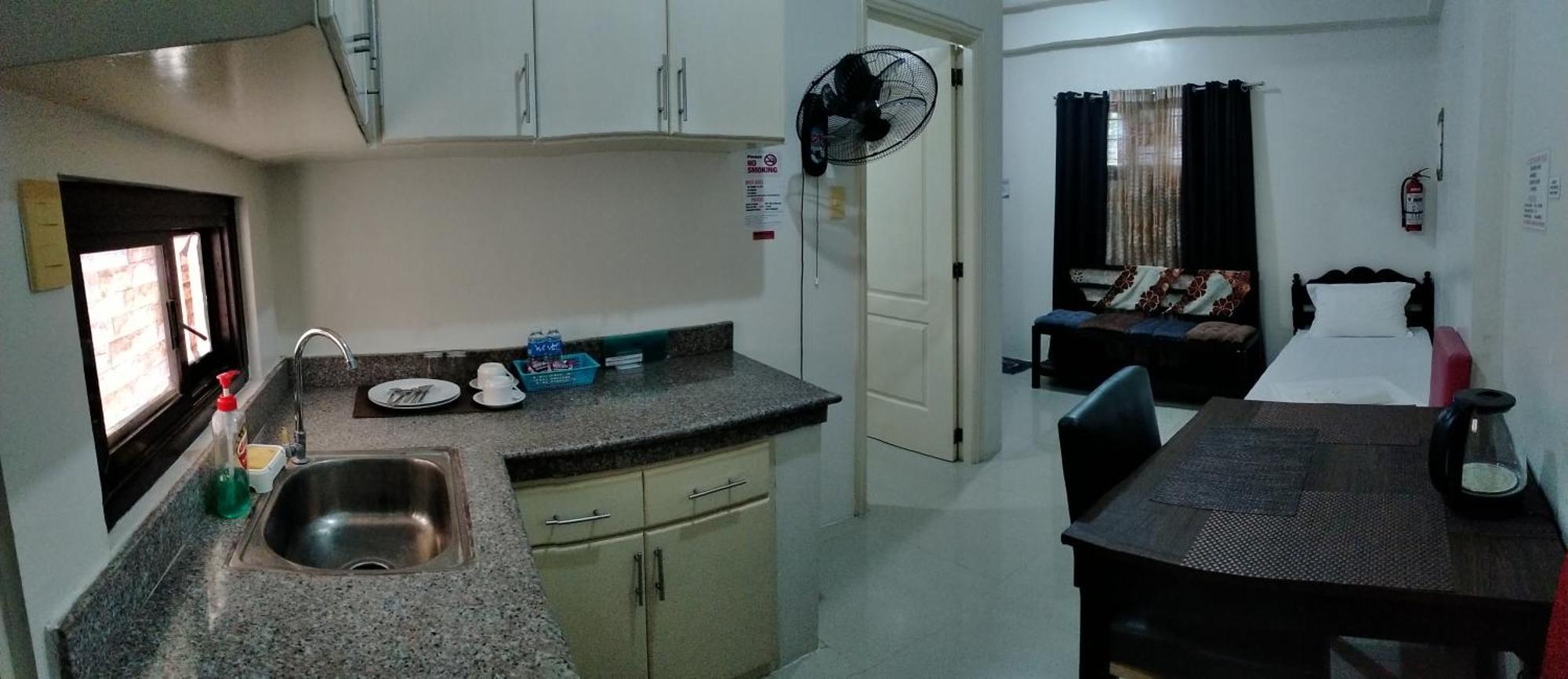 V.F. Riton Apartelle Laoag Exterior photo