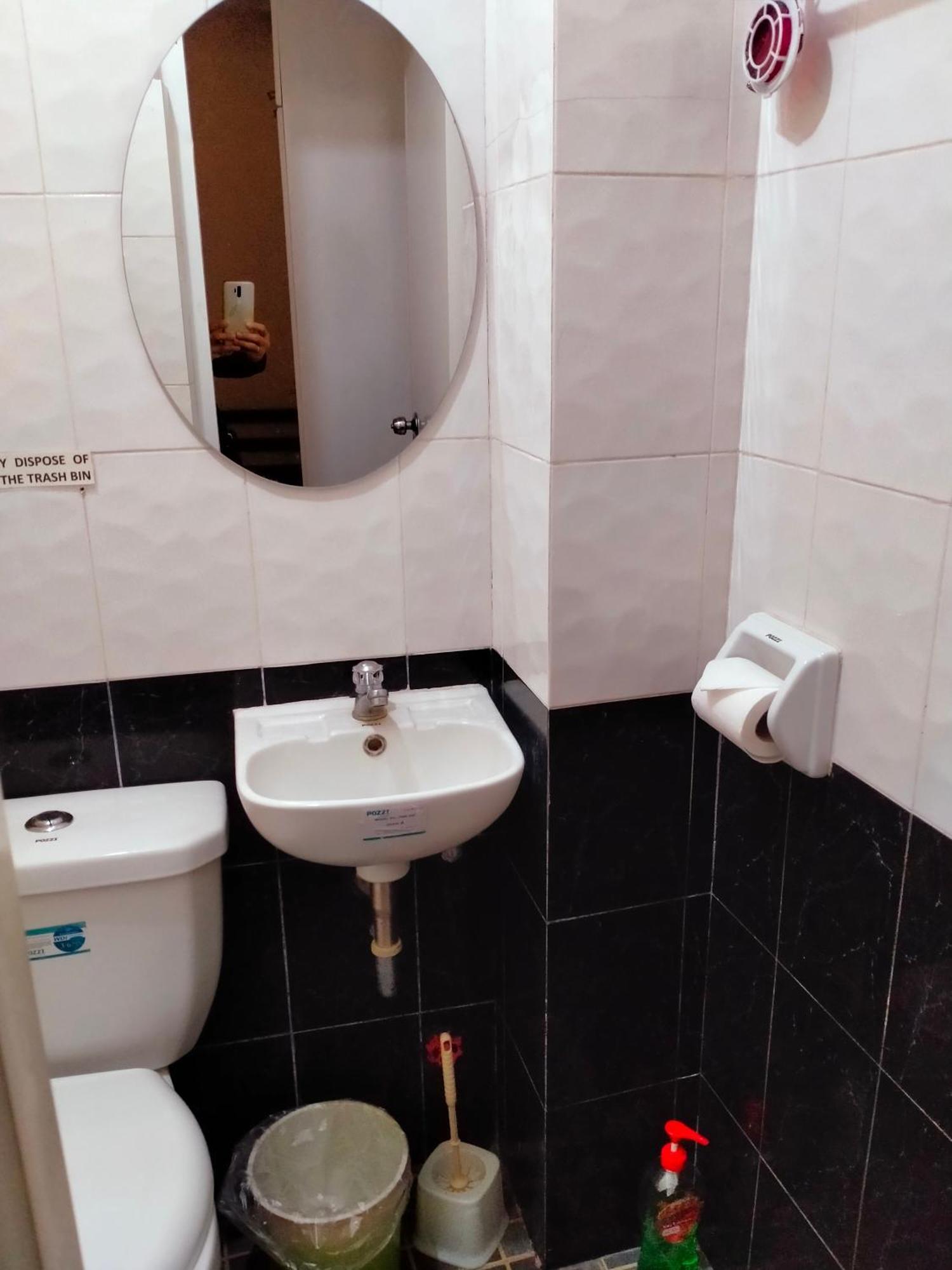 V.F. Riton Apartelle Laoag Exterior photo
