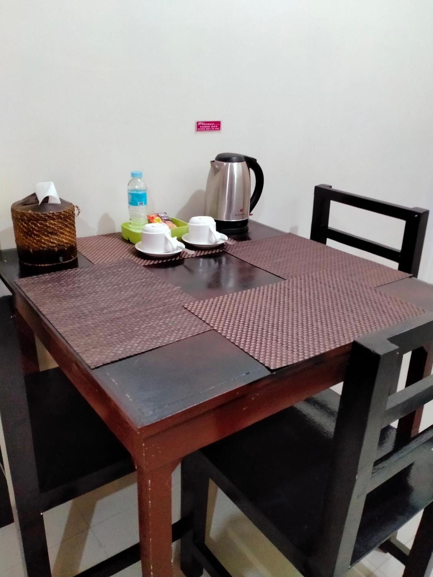 V.F. Riton Apartelle Laoag Room photo
