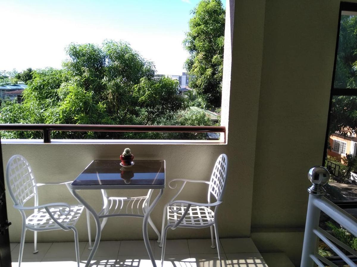 V.F. Riton Apartelle Laoag Exterior photo