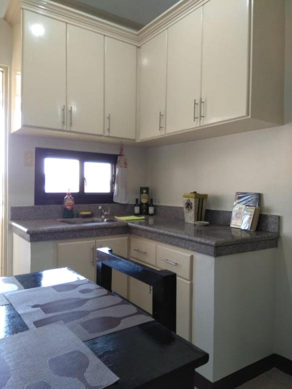 V.F. Riton Apartelle Laoag Exterior photo