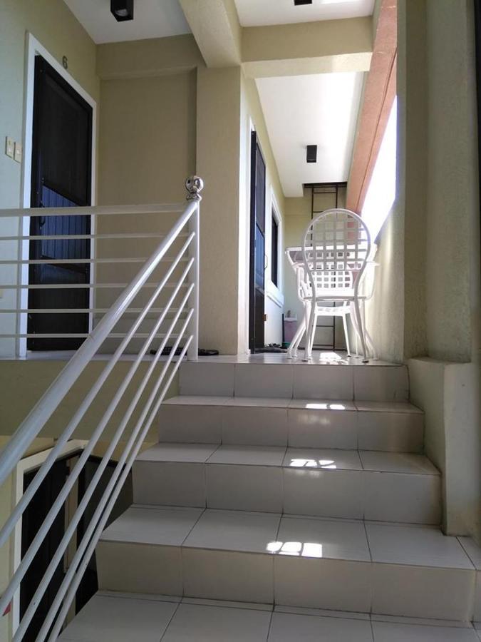 V.F. Riton Apartelle Laoag Exterior photo
